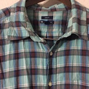 Lot of 4 button up shirts. 1 LS 3 SS